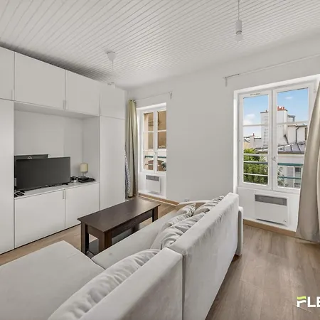 Appartement Charming Bright Near Montmartre 9th Parijs