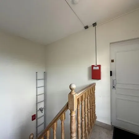 Apartment Charming Bright Near Montmartre 9th
